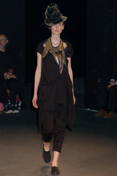 Look 13